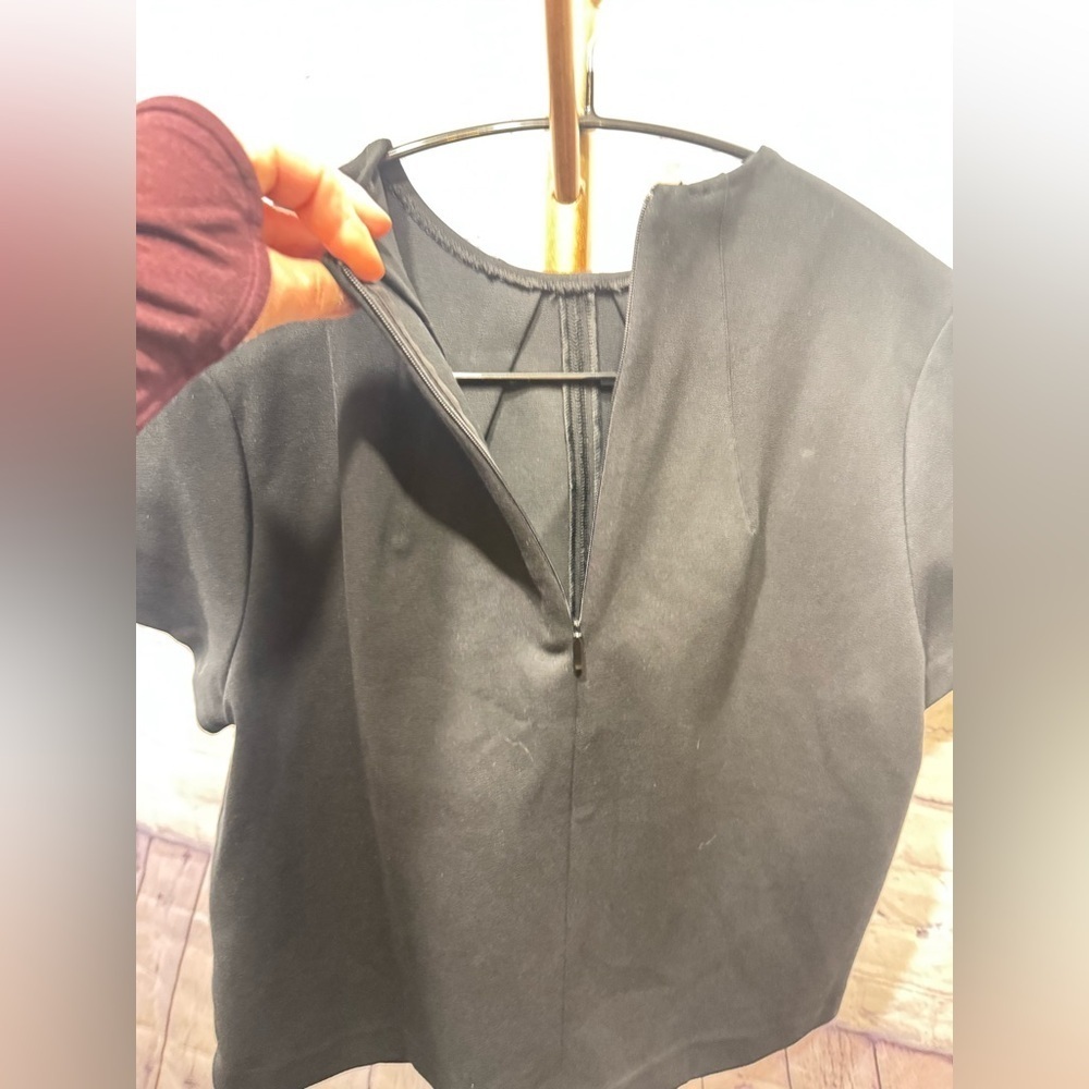 SPANX The Perfect Funnel Top Ponte Shirt Zip Back Short Sleeve Slimming Medium - Picture 8 of 15